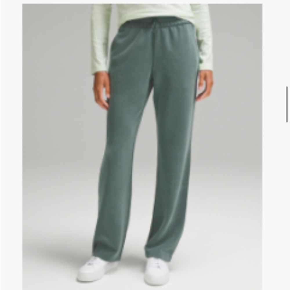 Lululemon SOFTSTREME HIGH RISE PANT REGULAR 14 Dark Forest color WORN ONCE